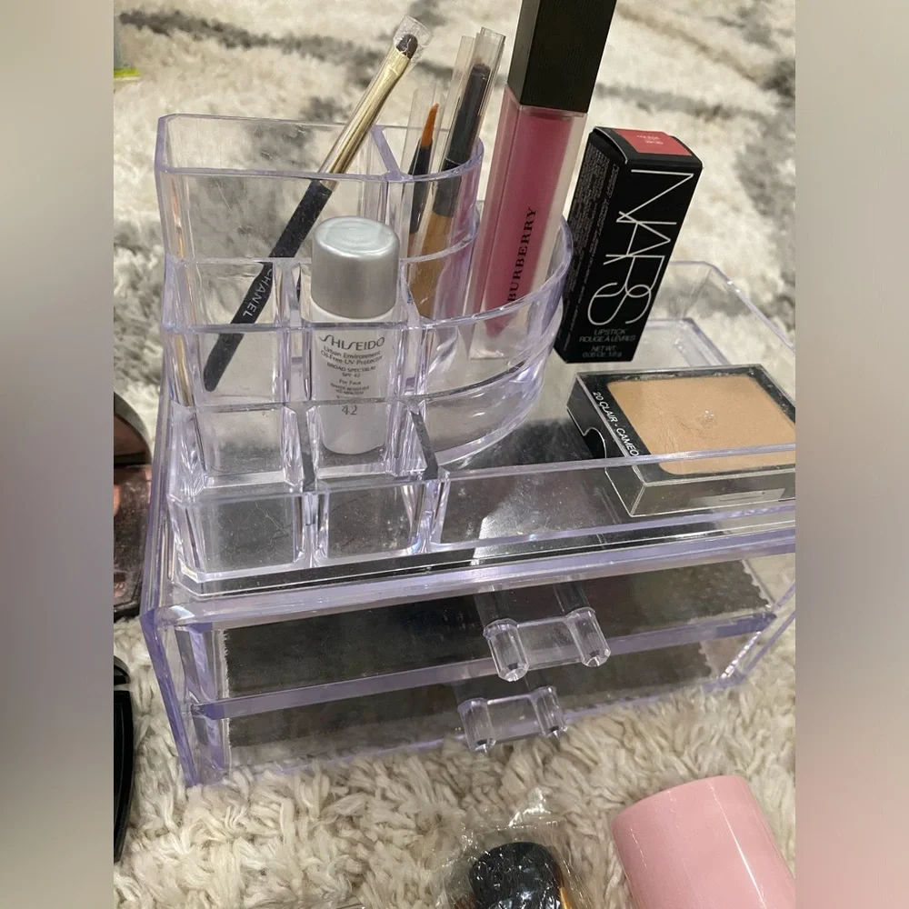 Makeup Set - Picture 3 of 3